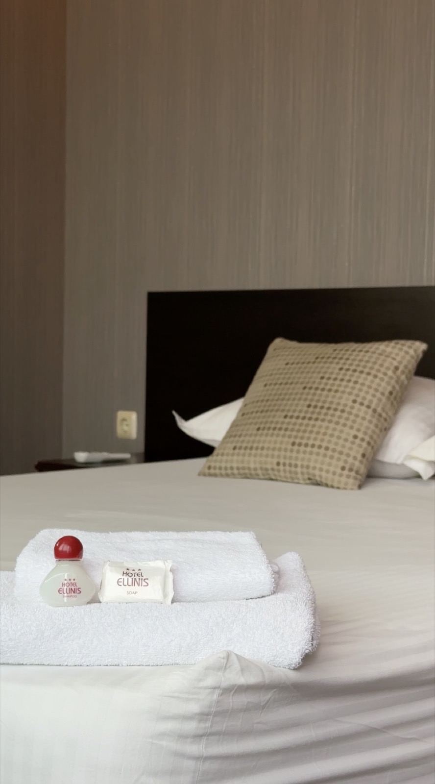 Toalhas e amenities do Hotel Ellinis
